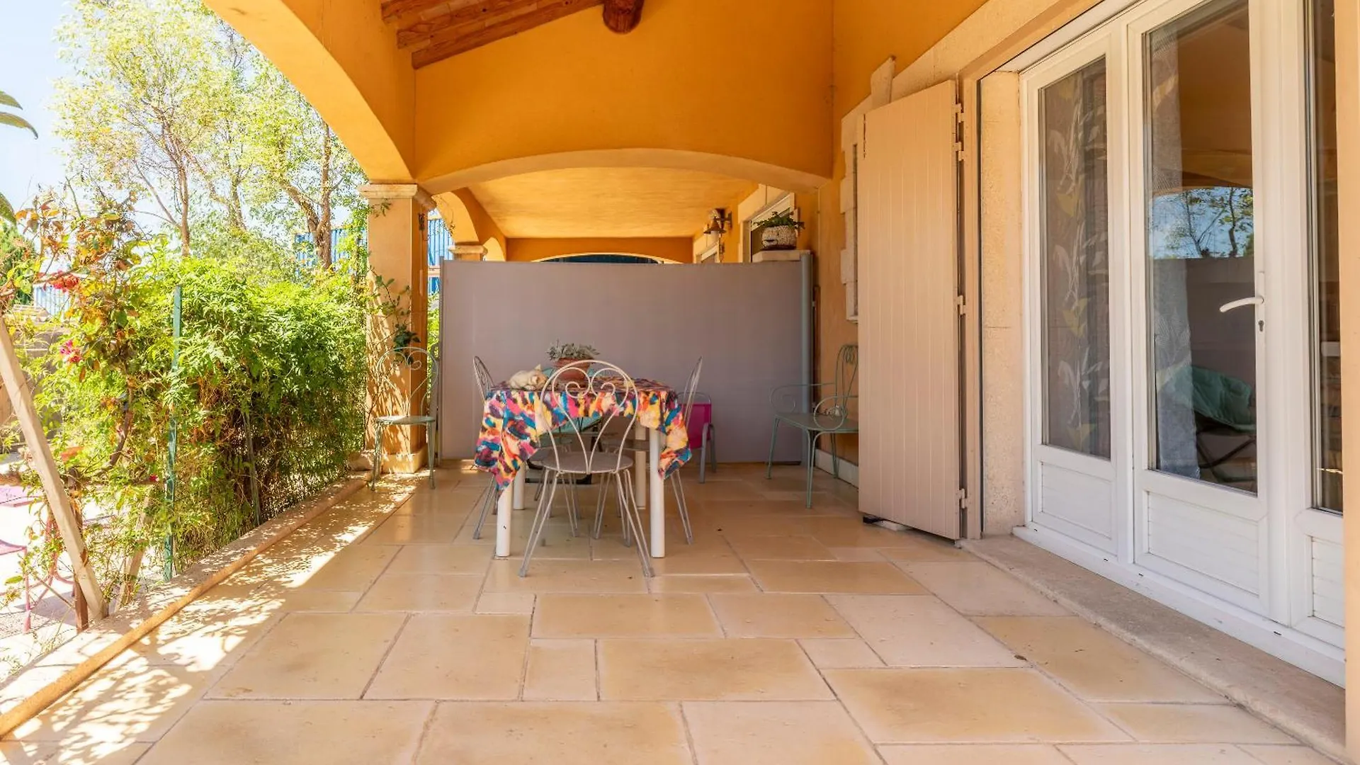 Maison De Vacances Provence Tarascon Holiday home