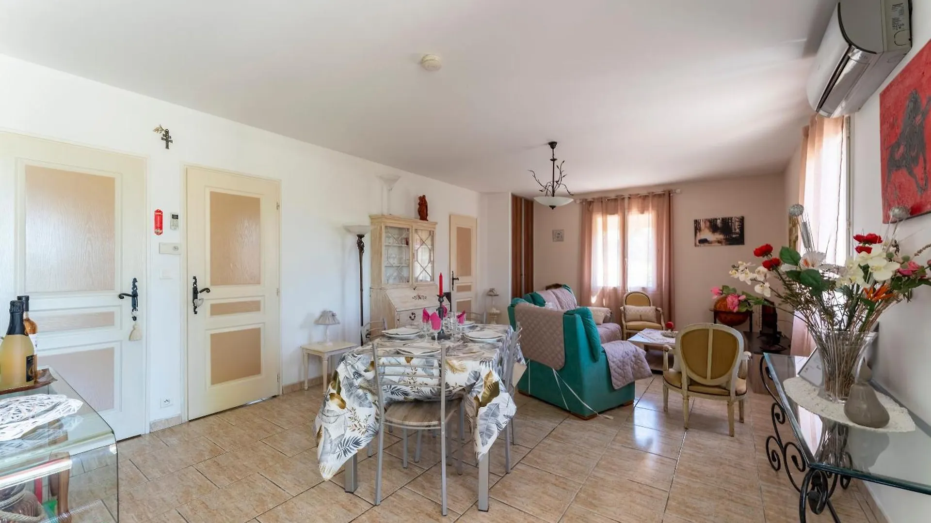 Maison De Vacances Provence Tarascon 0*,